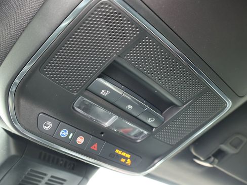 New 2026 Chevrolet Equinox RS w/ Convenience Package III FWD image 21