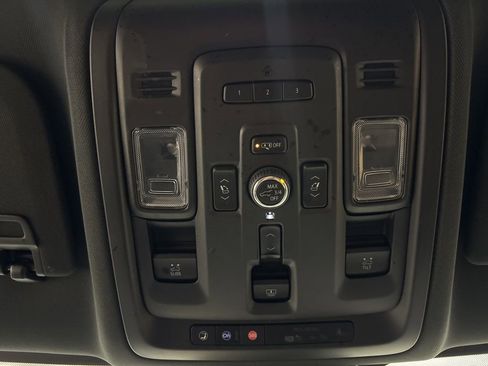 Used 2023 GMC Yukon XL AT4 w/ Technology Package image 26