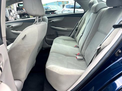 Used 2013 Toyota Corolla LE Special Edition image 19