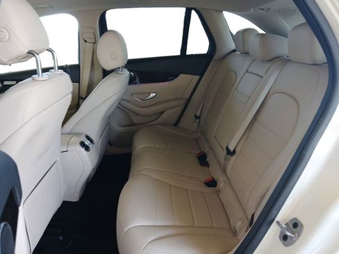 Used 2022 Mercedes-Benz GLC 300 image 13