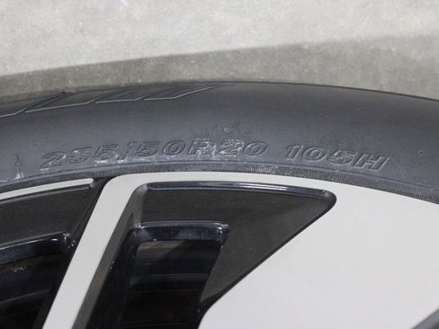 Used 2024 Volkswagen Atlas SE image 45