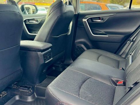Used 2022 Toyota RAV4 TRD Off-Road image 9