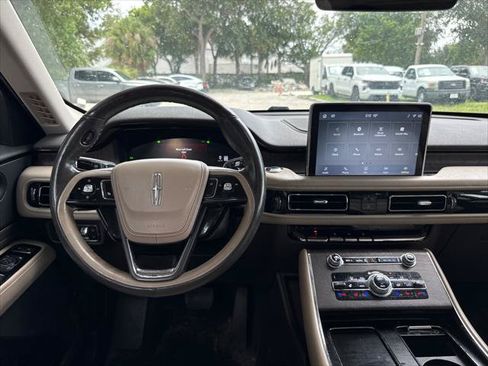 Used 2020 Lincoln Aviator Reserve w/ Equipment Group 201A AWD/4WD image 32