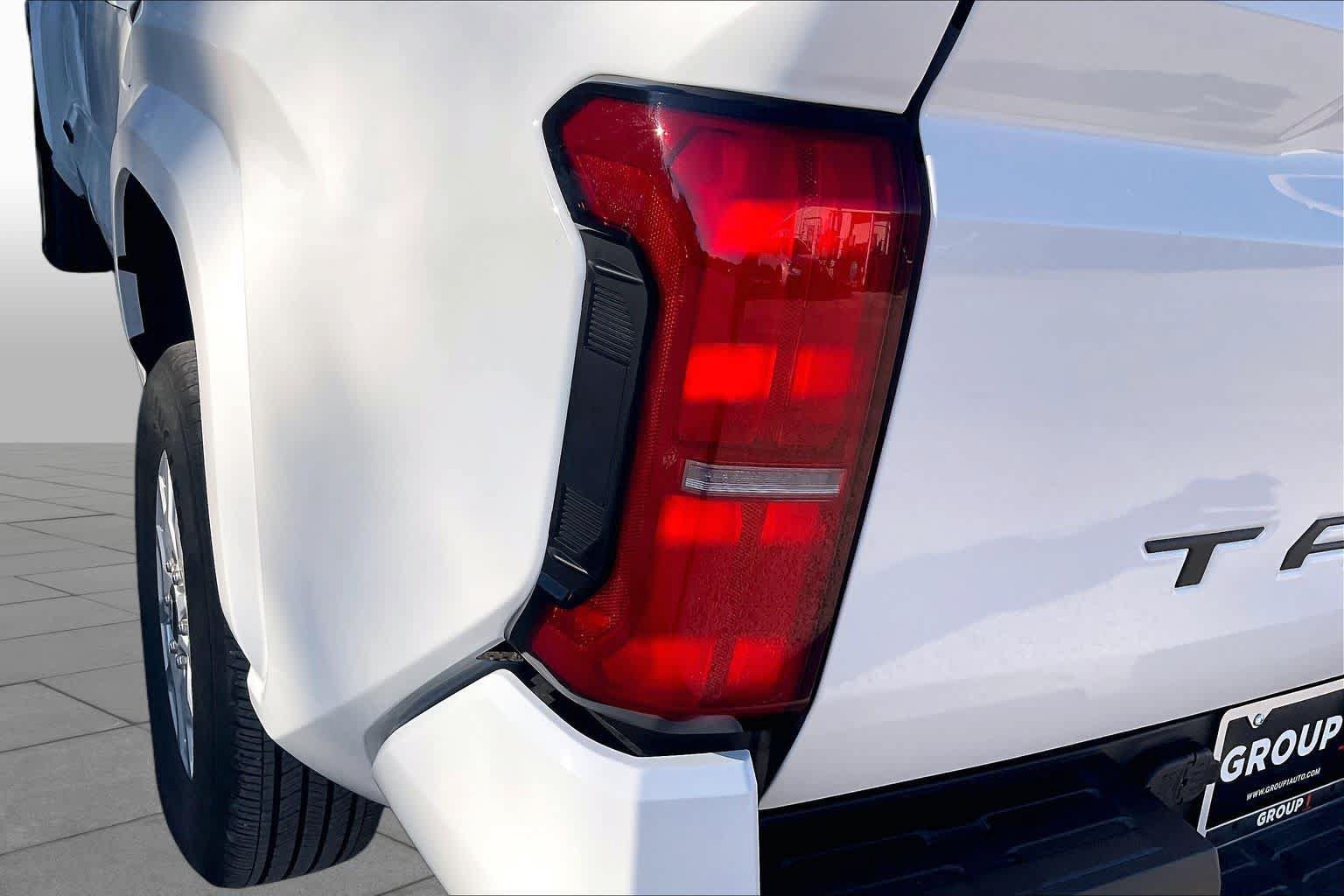 Used 2026 Toyota Tacoma SR5 RWD image 28
