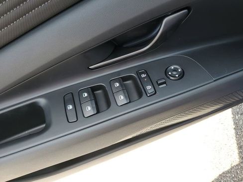 New 2026 Hyundai Elantra Sport FWD image 19
