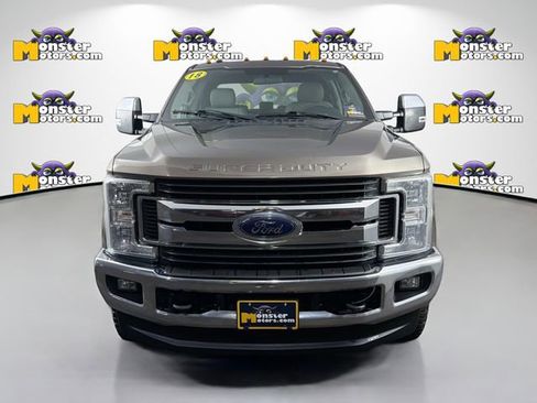 Used 2018 Ford F250 XLT w/ XLT Premium Package image 2