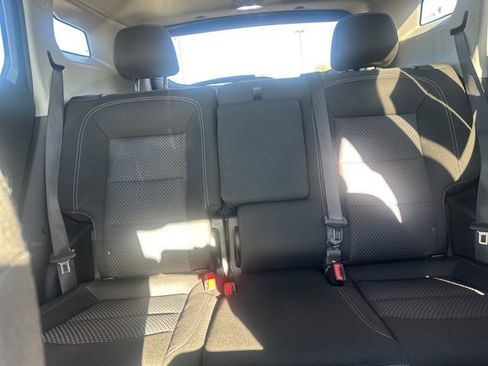 Used 2024 GMC Terrain SLE image 26