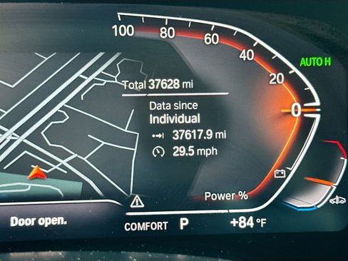 Certified 2022 BMW X6 xDrive40i w/ Premium Package image 12