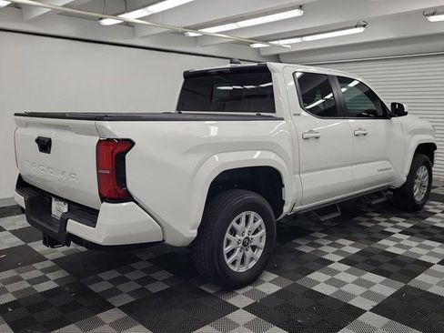 Used 2024 Toyota Tacoma SR5 RWD image 6