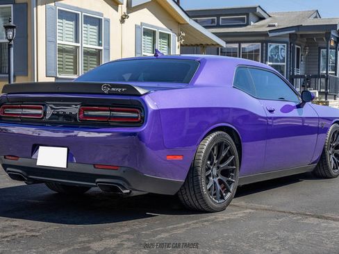 Used 2016 Dodge Challenger SRT Hellcat RWD image 8