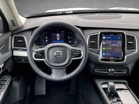 Certified 2023 Volvo XC90 B5 Core w/ Protection Package Premier image 8