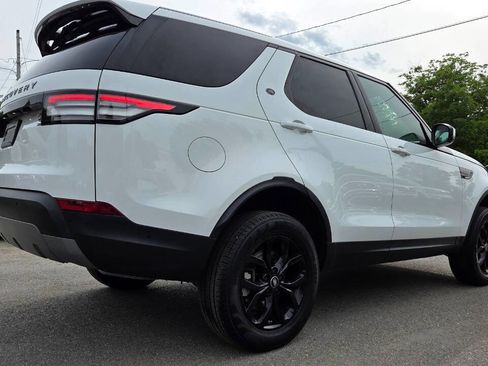 Used 2019 Land Rover Discovery SE AWD/4WD image 14