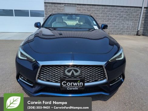 Used 2017 INFINITI Q60 Red Sport 400 AWD/4WD image 8