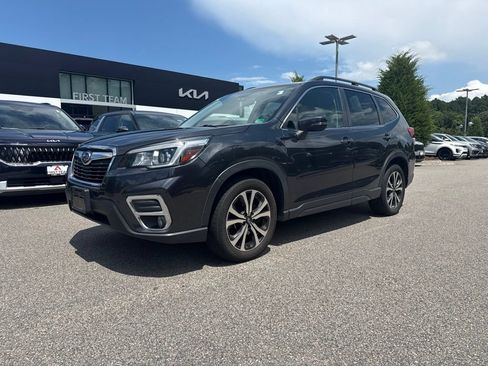 Used 2019 Subaru Forester Limited AWD/4WD image 2