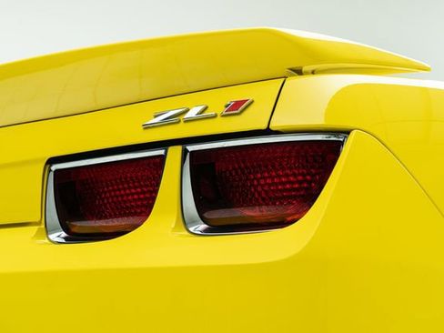 Used 2013 Chevrolet Camaro ZL1 image 15