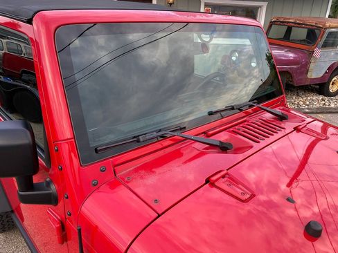 Used 2015 Jeep Wrangler Sport AWD/4WD image 42