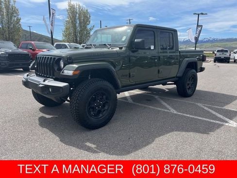 Used 2023 Jeep Gladiator Sport AWD/4WD image 8