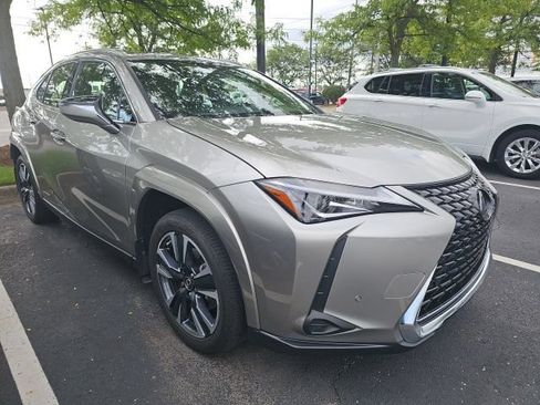 Used 2022 Lexus UX 250h w/ Premium Package AWD/4WD image 2