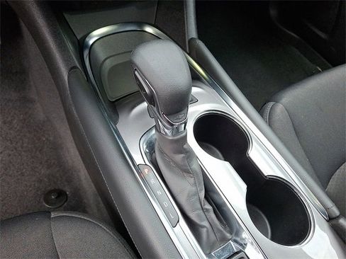 Used 2024 Chevrolet Malibu LT image 11