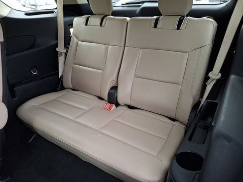 Certified 2023 Ford Explorer XLT w/ Equipment Group 202A image 14