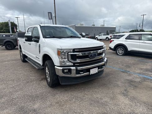 Used 2021 Ford F250 XLT w/ XLT Premium Package AWD/4WD image 2