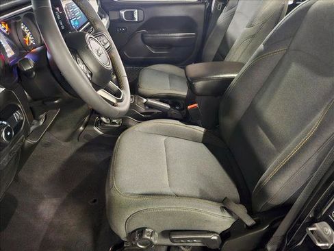 Used 2024 Jeep Wrangler Sport S image 15