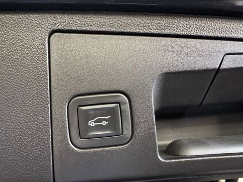 Used 2019 Cadillac XT4 Sport image 21