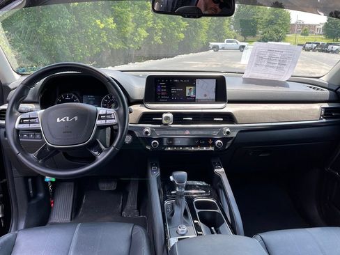 Used 2022 Kia Telluride EX w/ EX Premium Package FWD image 11