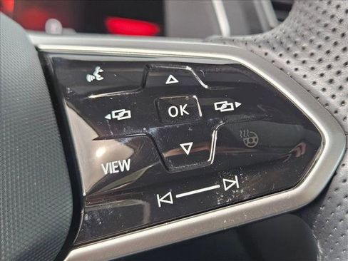 Used 2023 Volkswagen Tiguan SE R-Line image 15