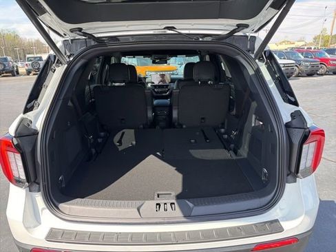 New 2026 Ford Explorer ST-Line RWD image 10