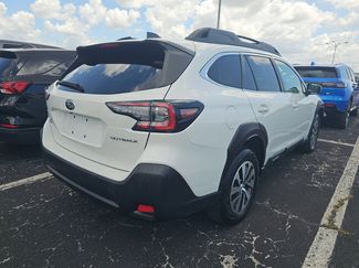 Used 2024 Subaru Outback Premium AWD/4WD video 3