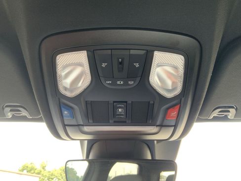 Used 2022 RAM 1500 Big Horn AWD/4WD image 48
