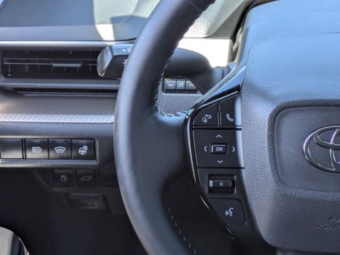 Used 2023 Toyota Prius Limited image 22