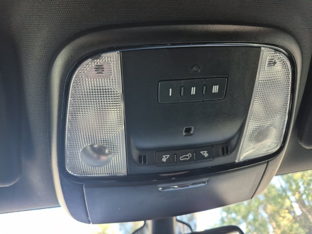 Used 2024 Dodge Durango R/T RWD image 19