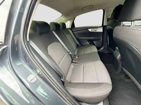 Used 2023 Kia Forte Sedan FWD image 31
