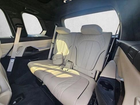 Used 2021 BMW X7 xDrive40i w/ M Sport Package image 14