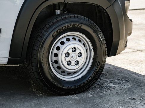 Used 2024 RAM ProMaster 2500 FWD image 42