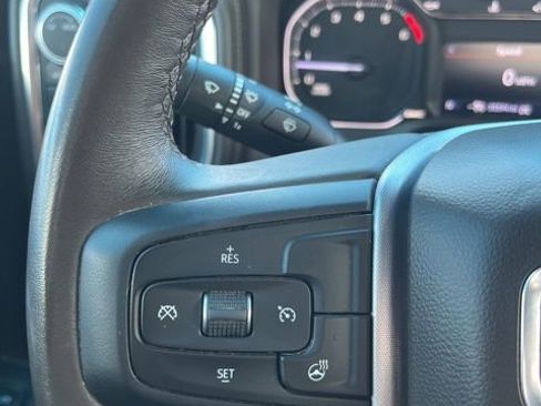 Used 2022 GMC Sierra 1500 SLE w/ X31 Off-Road Package AWD/4WD image 18