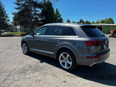 Used 2019 Audi Q7 3.0T Prestige AWD/4WD image 5