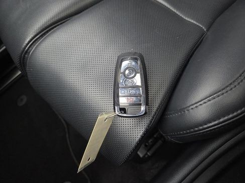 Used 2024 Lincoln Navigator Premiere image 43