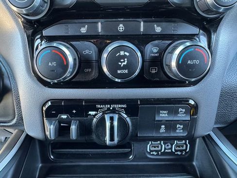 Used 2022 RAM 1500 Big Horn image 28