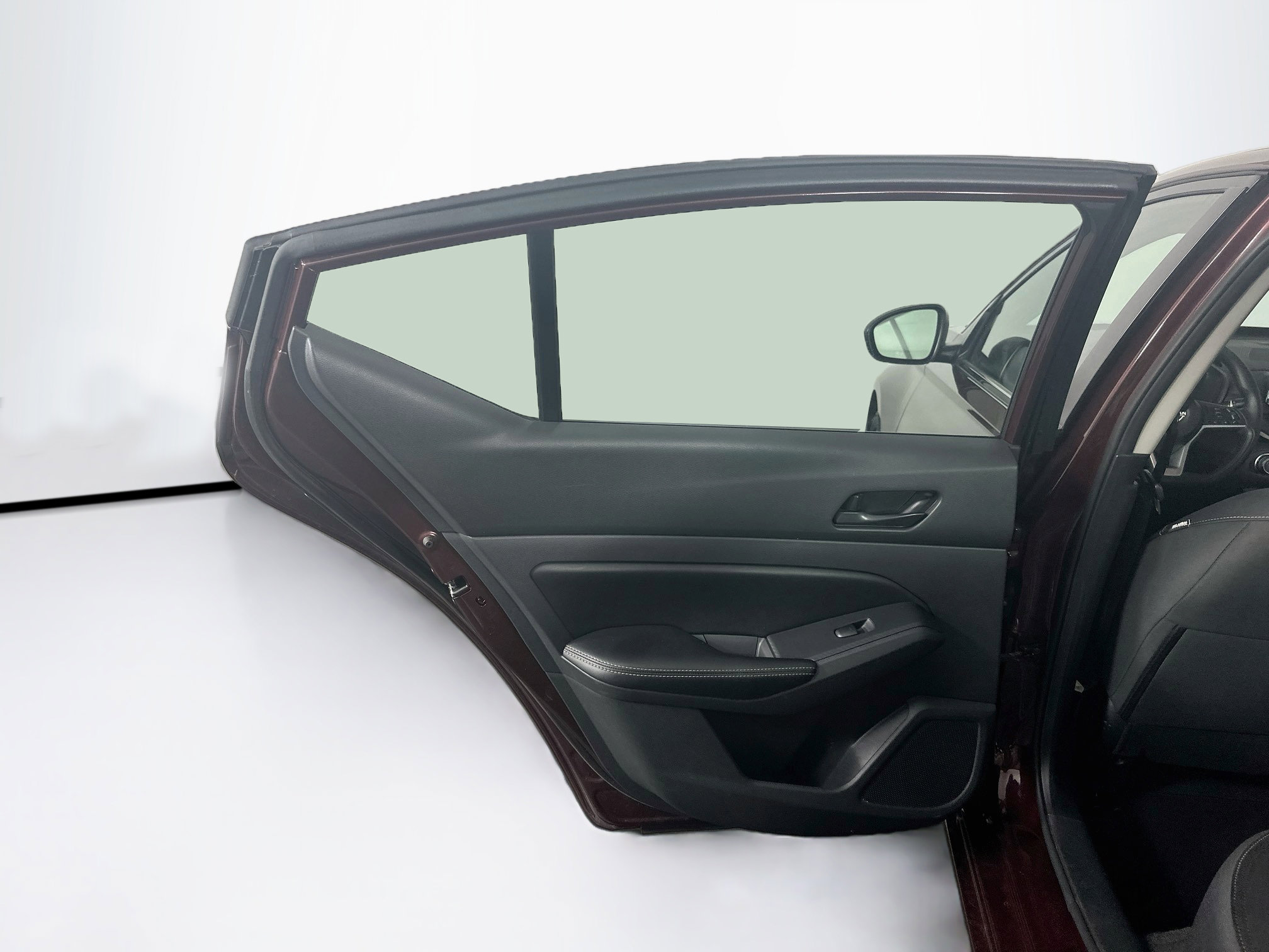Used 2025 Nissan Altima 2.5 SV FWD image 25