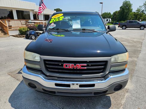Used 2007 GMC Sierra 1500 W/T w/ Light Duty Power Package AWD/4WD image 9