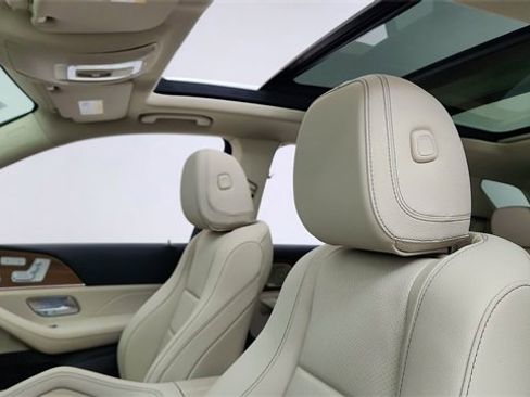 Used 2024 Mercedes-Benz GLE 350 4MATIC image 32