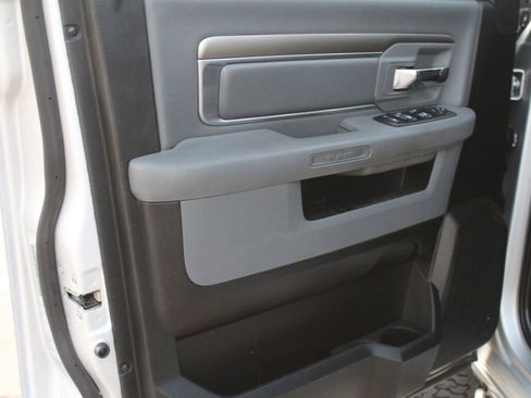 Used 2018 RAM 1500 Big Horn image 16