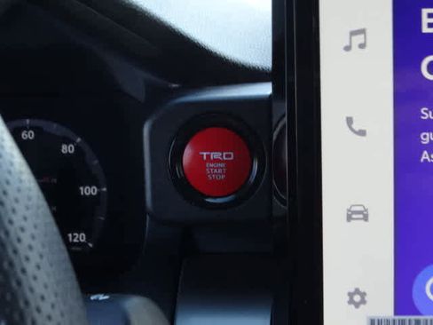 Used 2024 Toyota Tacoma TRD Sport image 30