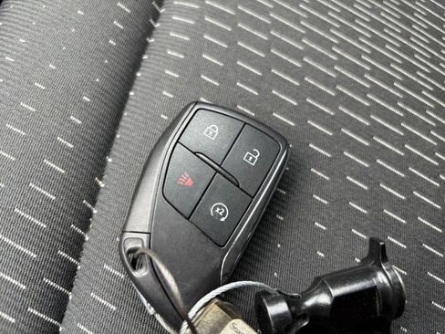 Used 2025 Chevrolet Equinox LT AWD/4WD image 21
