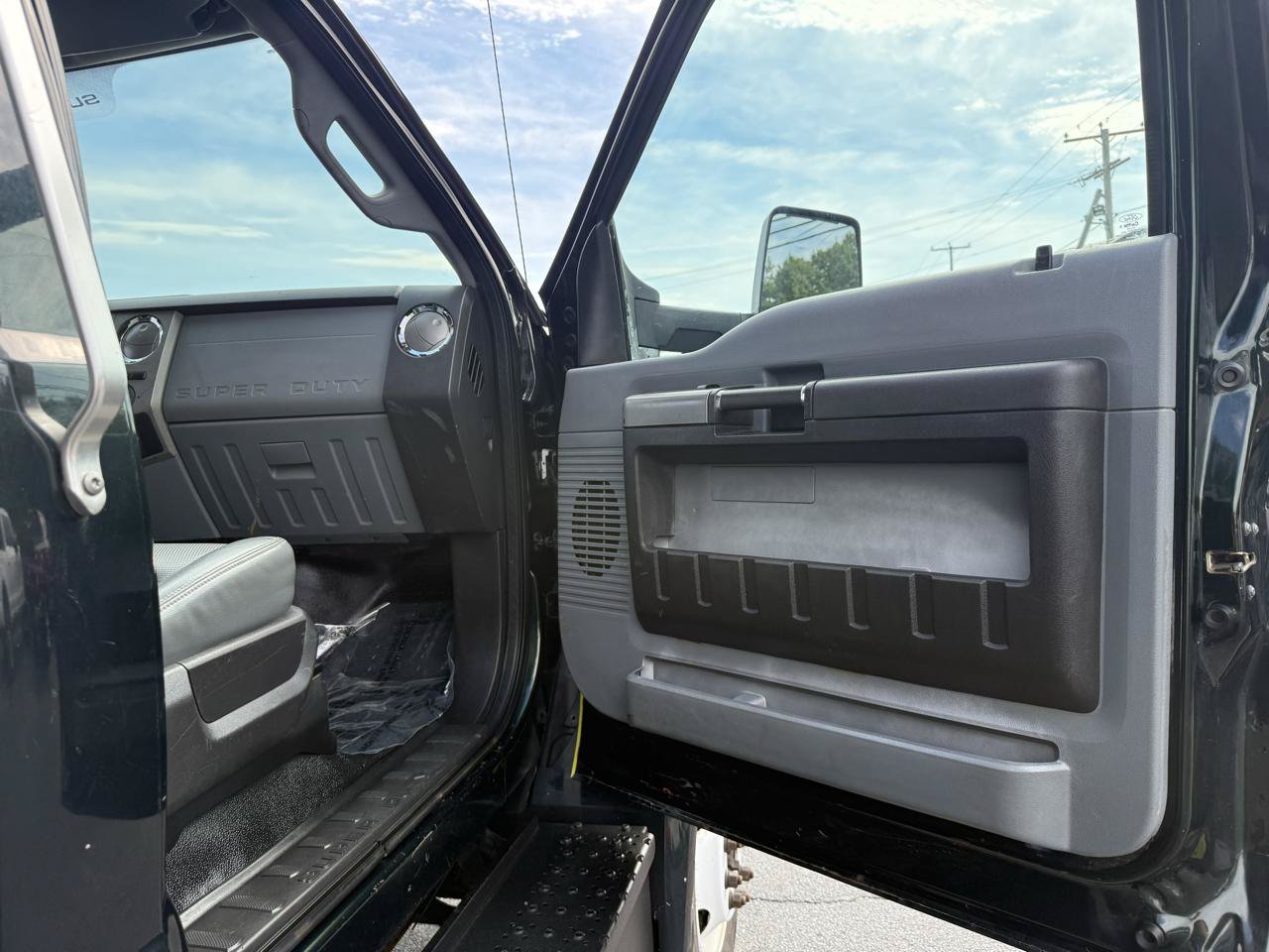 Used 2019 Ford F650 2WD Regular Cab Super Duty image 25