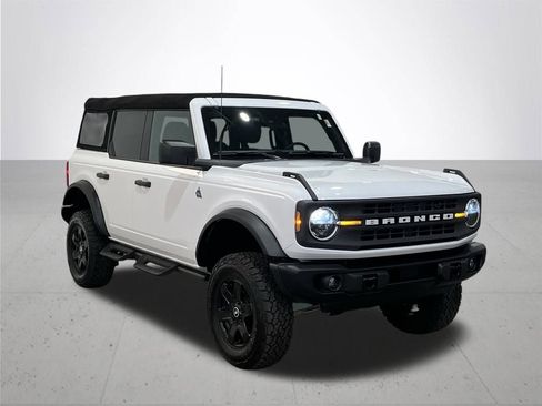 Used 2024 Ford Bronco Black Diamond image 8