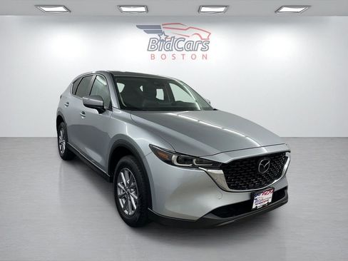 Used 2023 MAZDA CX-5 AWD 2.5 S w/ Preferred Package image 3